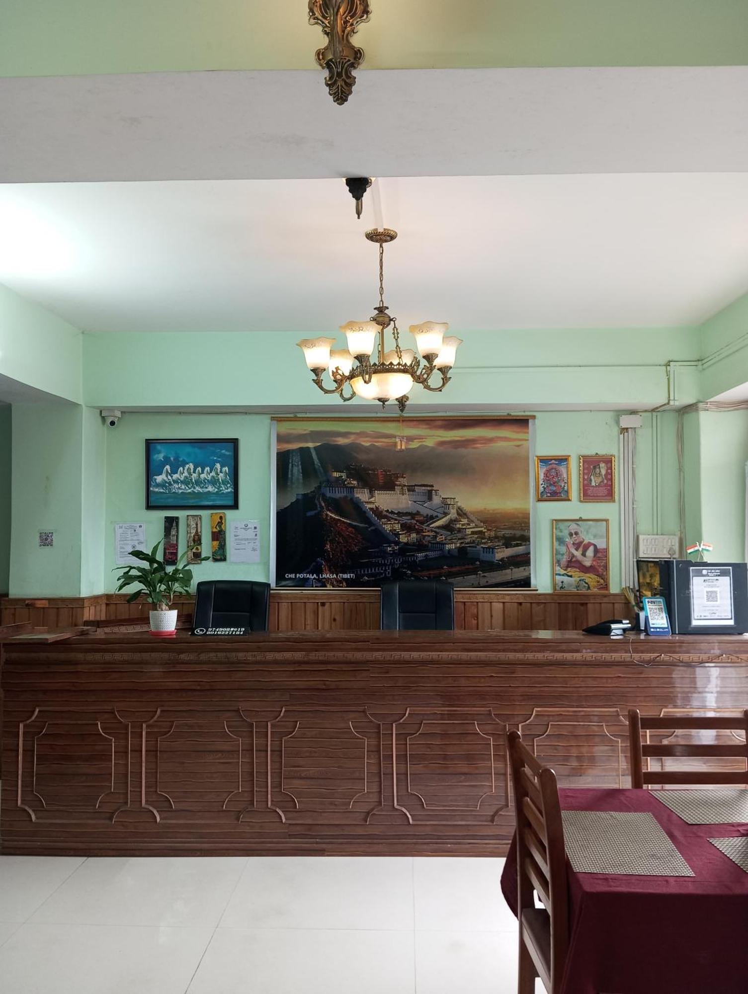 Hotel Lhasa Ґанґток Екстер'єр фото